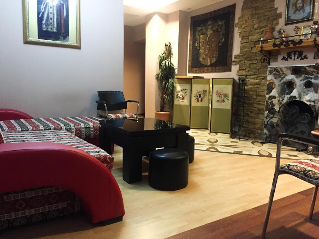 The Sindh House - Indus Aroma Restaurant Tbilisi Ξενοδοχείο Εξωτερικό φωτογραφία